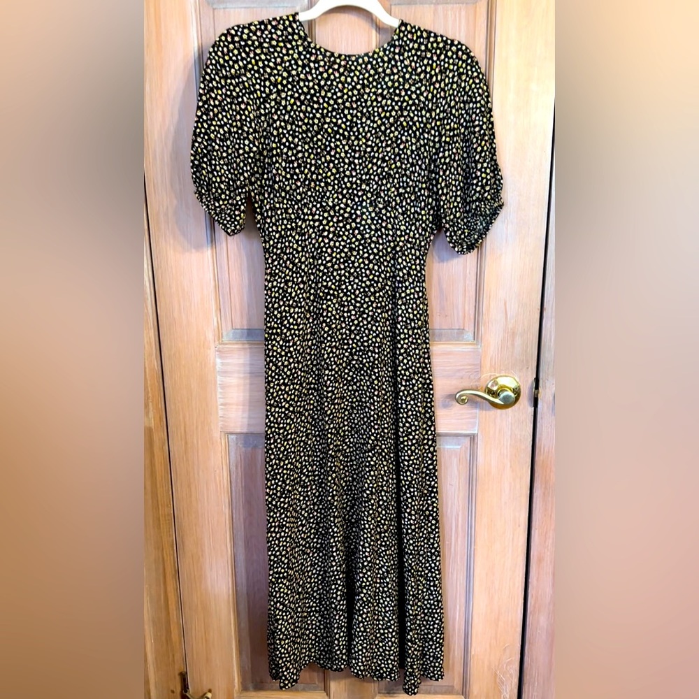 💐 ZARA PUFF SLEEVE MIDI DRESS 💐